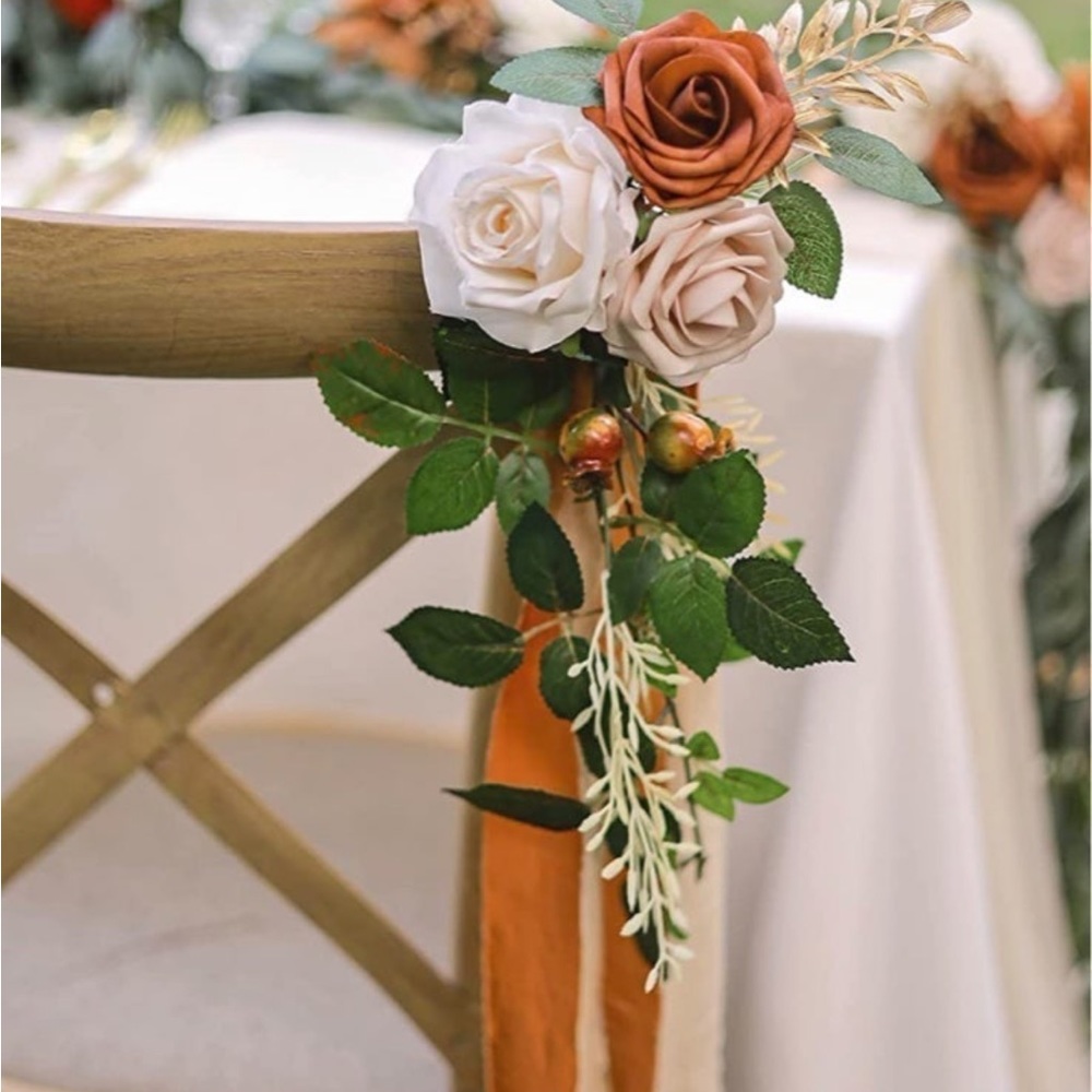 Lookein Rustic Terracotta Aisle/Chair Flowers